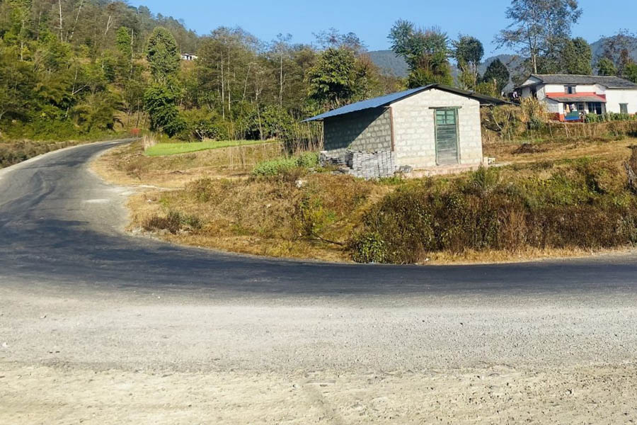 Mid-Hill (Pushpalal) Highway Spanning 117 km through Tehrathum, the highway connects key areas of Nepal