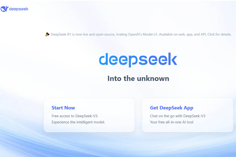 DeepSeek AI shakes the technology world with low-cost innovation, raising questions about US dominance in artificial intelligence.