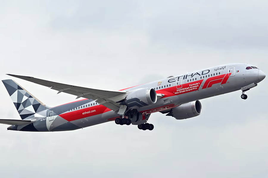 The White House said on Thursday that Boeing and GE had received a commitment from Etihad Airways to invest $14.5bn to buy 28 US-made Boeing 787 and 777X aircraft powered by GE engines.