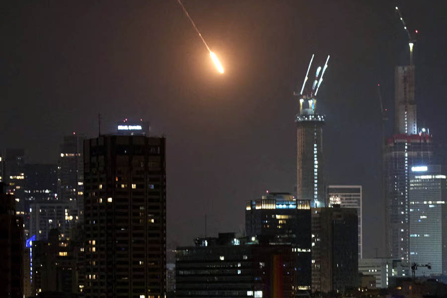 Explosions heard over Tel Aviv and Jerusalem as fresh wave of Iranian missiles reported