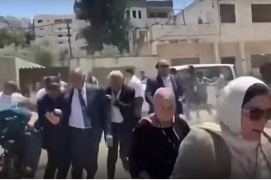 Israeli soldiers fired shots near group of diplomats in West Bank; Shots force delegation representing 31 countries, including Italy, Canada, Egypt and UK, to run for cover