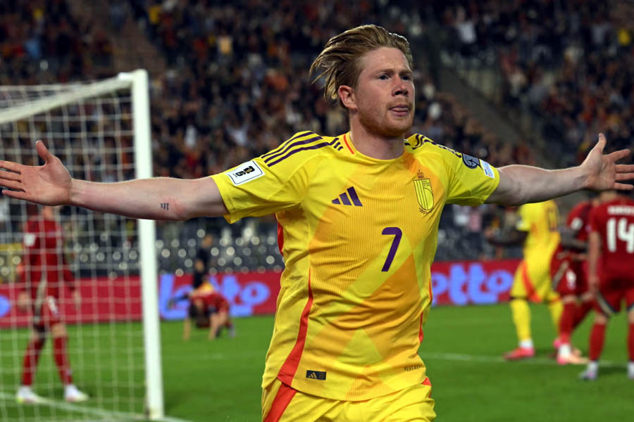 De Bruyne foils Wales fightback in Belgium to end Bellamy’s unbeaten run