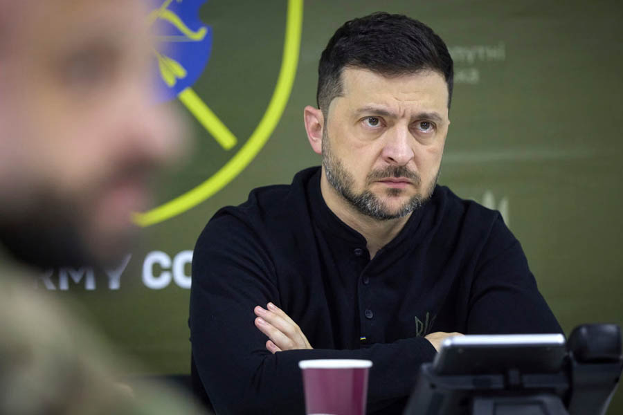 President Volodymyr Zelenskyy meeting a high-ranking U.S. Army delegation in Kyiv during discussions on military support and security.