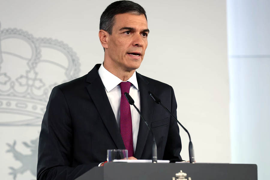 Pedro Sánchez speaks firmly against war and military escalation, stressing Spain’s consistent peace stance on Ukraine, Gaza, and Iran.