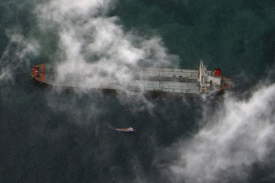 Satellite image of a seized Venezuelan oil tanker near Galveston, Texas, as China and Russia express support for Venezuela