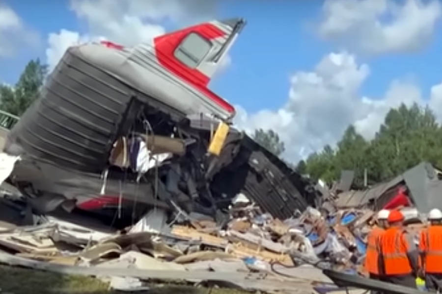 Russia says blasts led to deadly train crashes in regions bordering Ukraine Investigators say ‘explosions’ caused two bridges to collapse