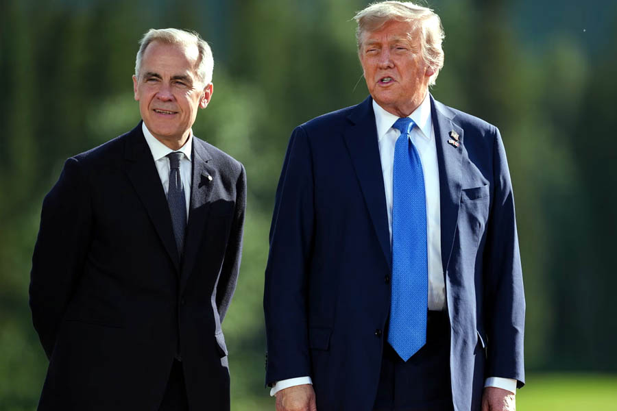 Donald Trump announces a 35% tariff on Canadian goods, escalating trade tensions between the U.S. and Canada ahead of the Aug 1 deadline.