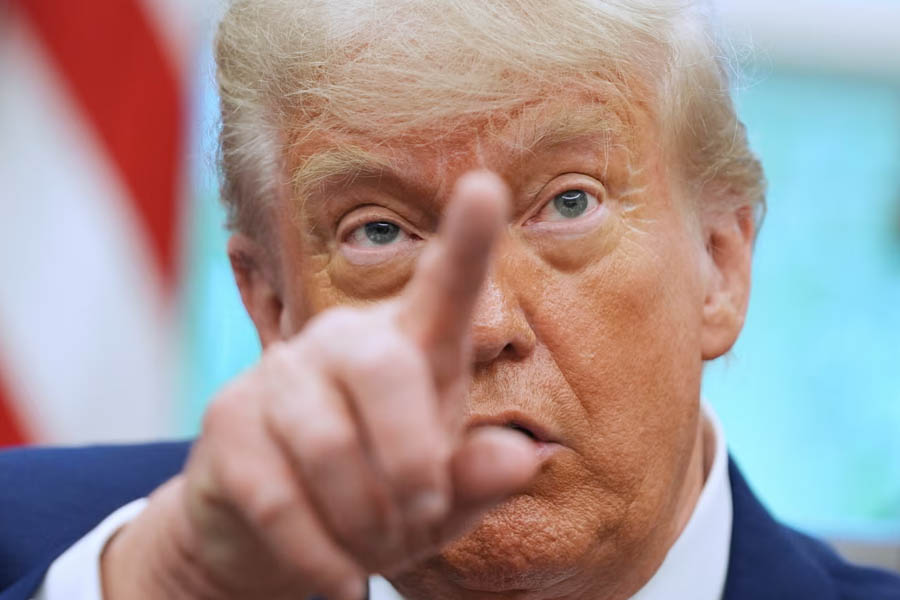 Apple, Samsung, and EU face tariff threats from Trump. iPhones made outside the US may be hit with 25% tariffs. EU calls for mutual respect in trade talks.