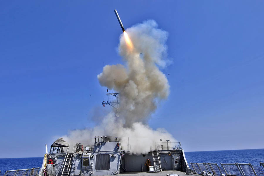 U.S. Navy ship firing a Tomahawk cruise missile, representing potential military aid to Ukraine amid Russia’s invasion.