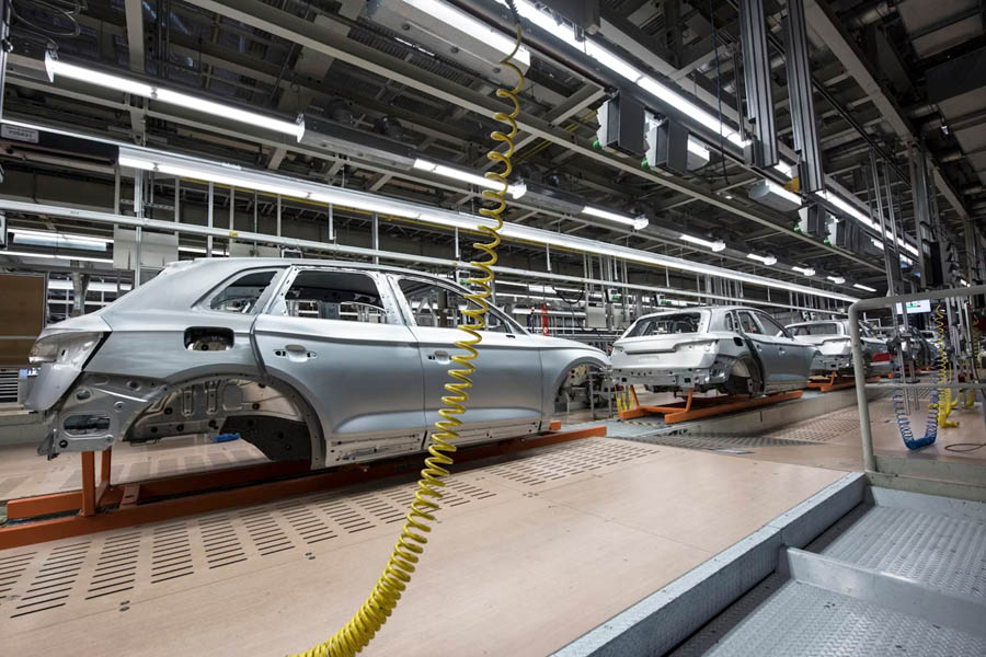 Volkswagen to make ‘massive’ investment in US in bid to avoid tariffs